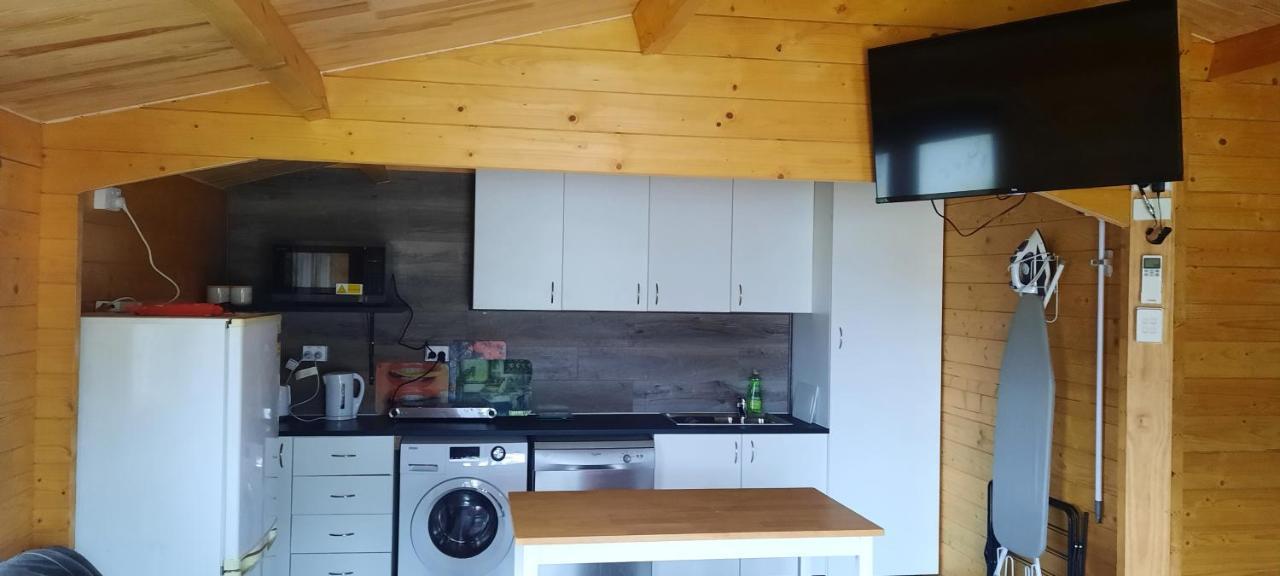 Churchill Cabin Maryborough Eksteriør billede